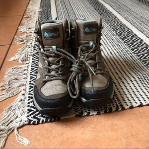 Women’s hiking boots